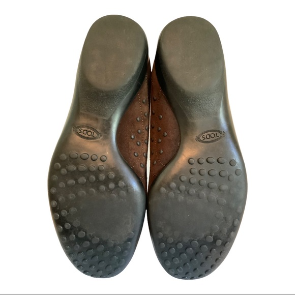 Tod’s Classic Gomma Brown Suede Penny in Chocolate Brown with Size 7